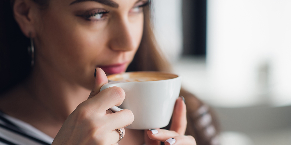 how does coffee effect your skin